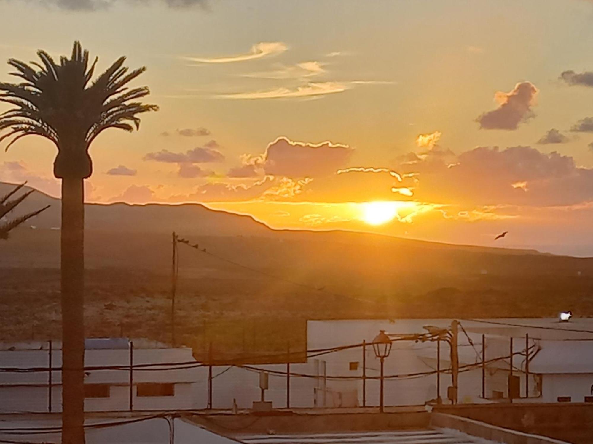Sunset House Hotell Soo Exteriör bild